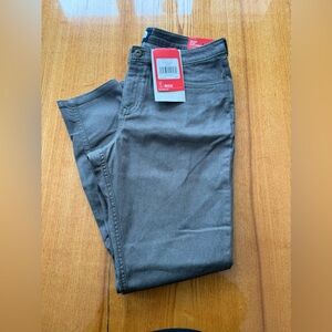 The North Face Straight Leg Pants in Charcoal Gray
